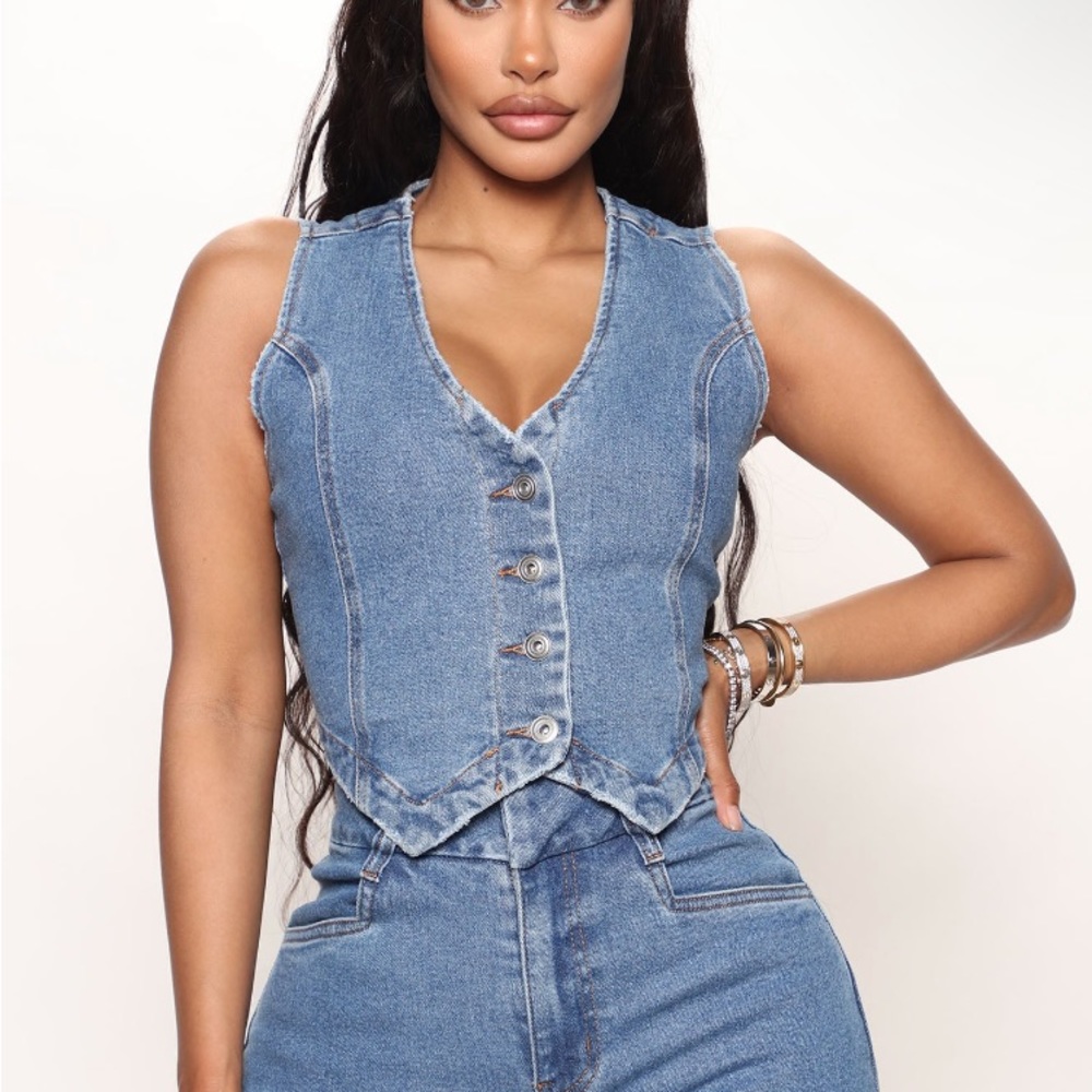 Western Showdown Button Front Denim Vest - Medium Wash Size - Medium